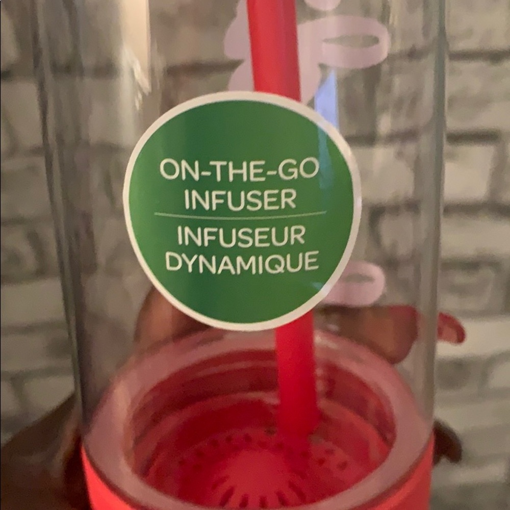 Contigo Customize water bottle - Picture 5 of 6
